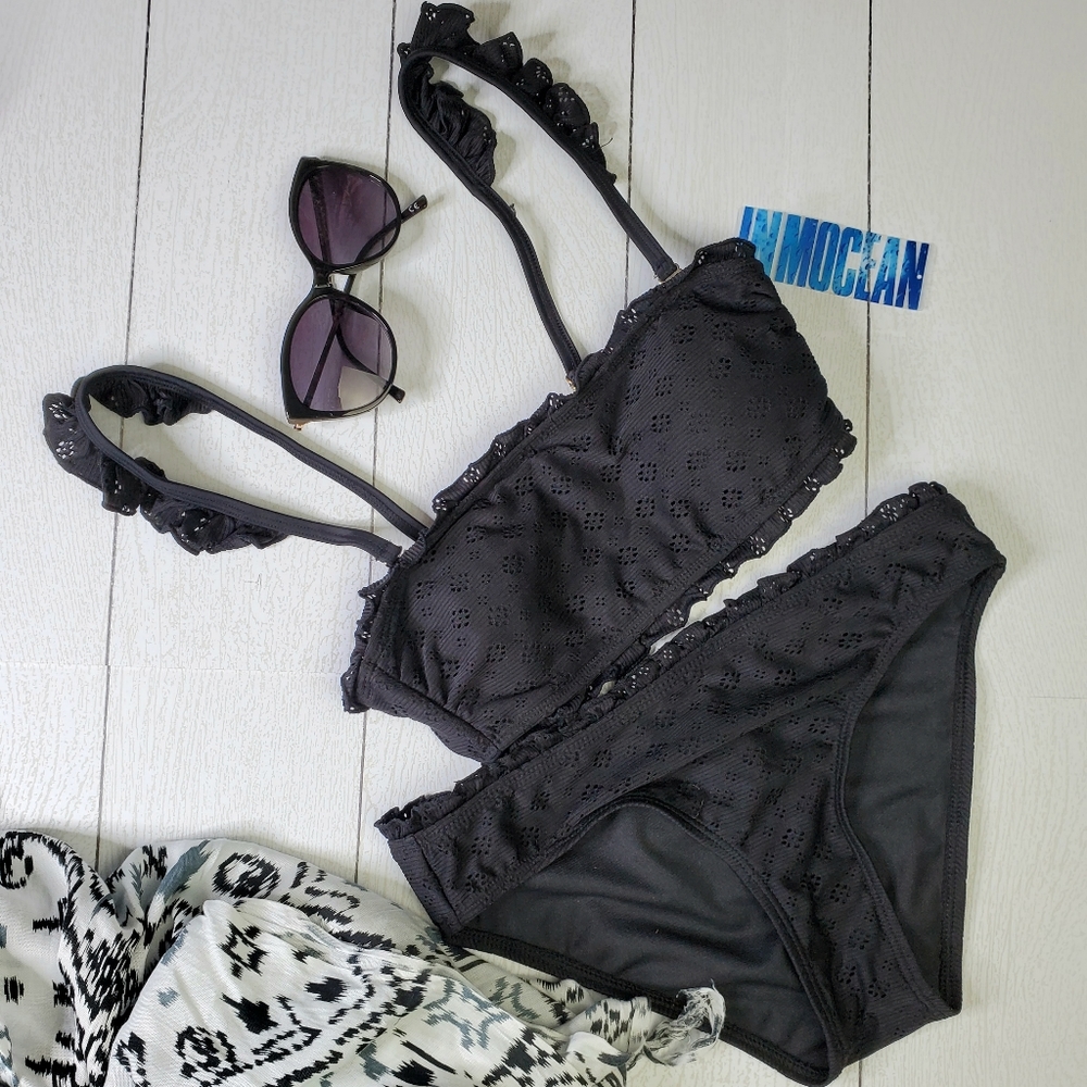 Ruffle Bandeau Bikini